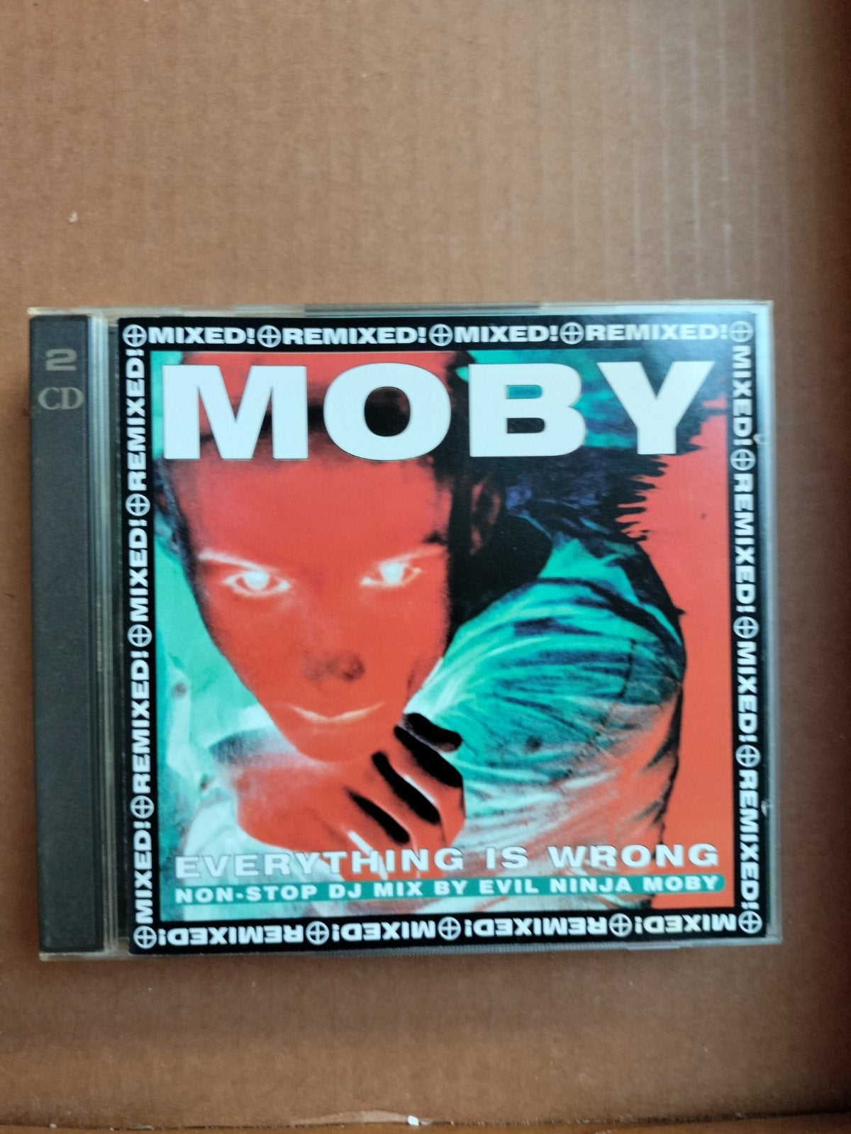 Moby - Everything Is Wrong (Mixed! Remixed!) 2 CD, Cd's en Dvd's, Gebruikt, Verzenden, Dance, Inclusief doosje