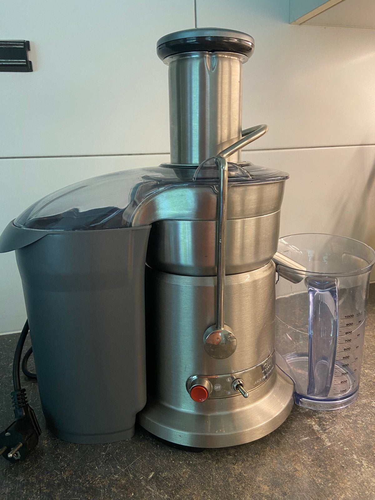 Solis Juice Fountain Pro sapcentrifuge - RVS, 1 tot 2 liter, Ophalen, Gebruikt, 2 snelheden