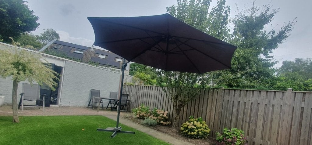 Zweefparasol 300x300, Tuin en Terras, Parasols, Ophalen, Verstelbaar, 2 tot 3 meter, Zweefparasol