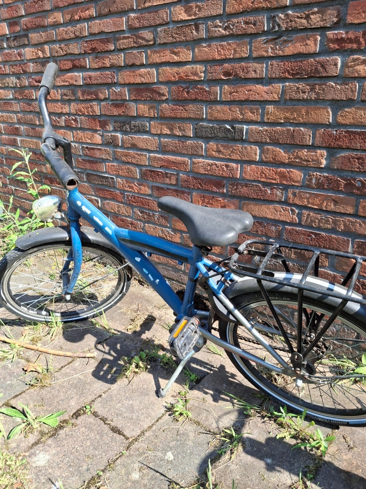 Blauwe kinderfiets met bagagedrager 20 inch, Fietsen en Brommers, Fietsen | Dames | Damesfietsen, Terugtraprem, Gebruikt, Minder dan 47 cm