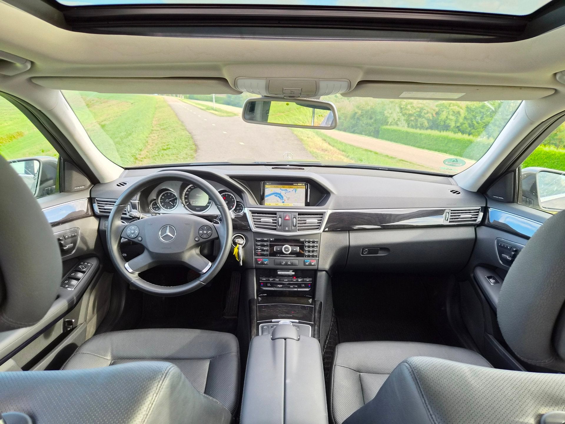 Mercedes-Benz E-klasse Estate 350 CGI | Distronic | Panorama, Automaat, Euro 5, Achterwielaandrijving, Gebruikt
