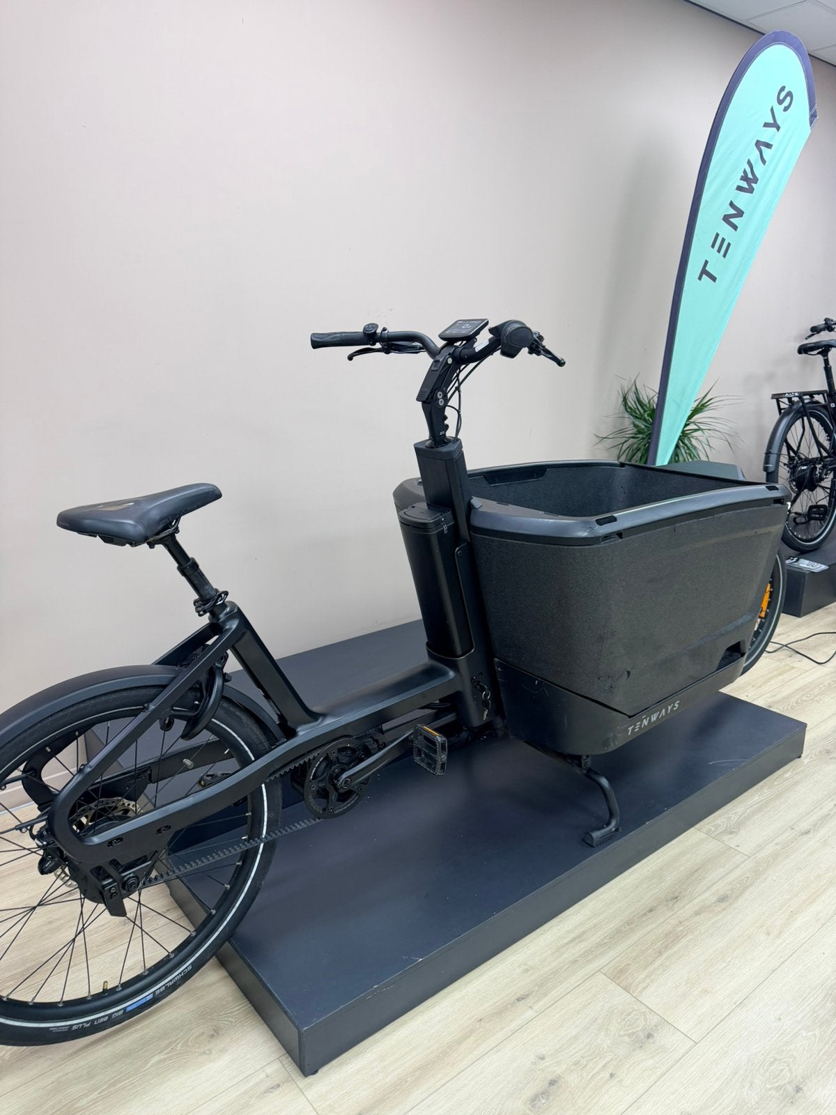 Tenways cargo/ elektrische bakfiets/ demo/ 307 km 900wh, Ophalen, Zo goed als nieuw, 4 kinderen of meer