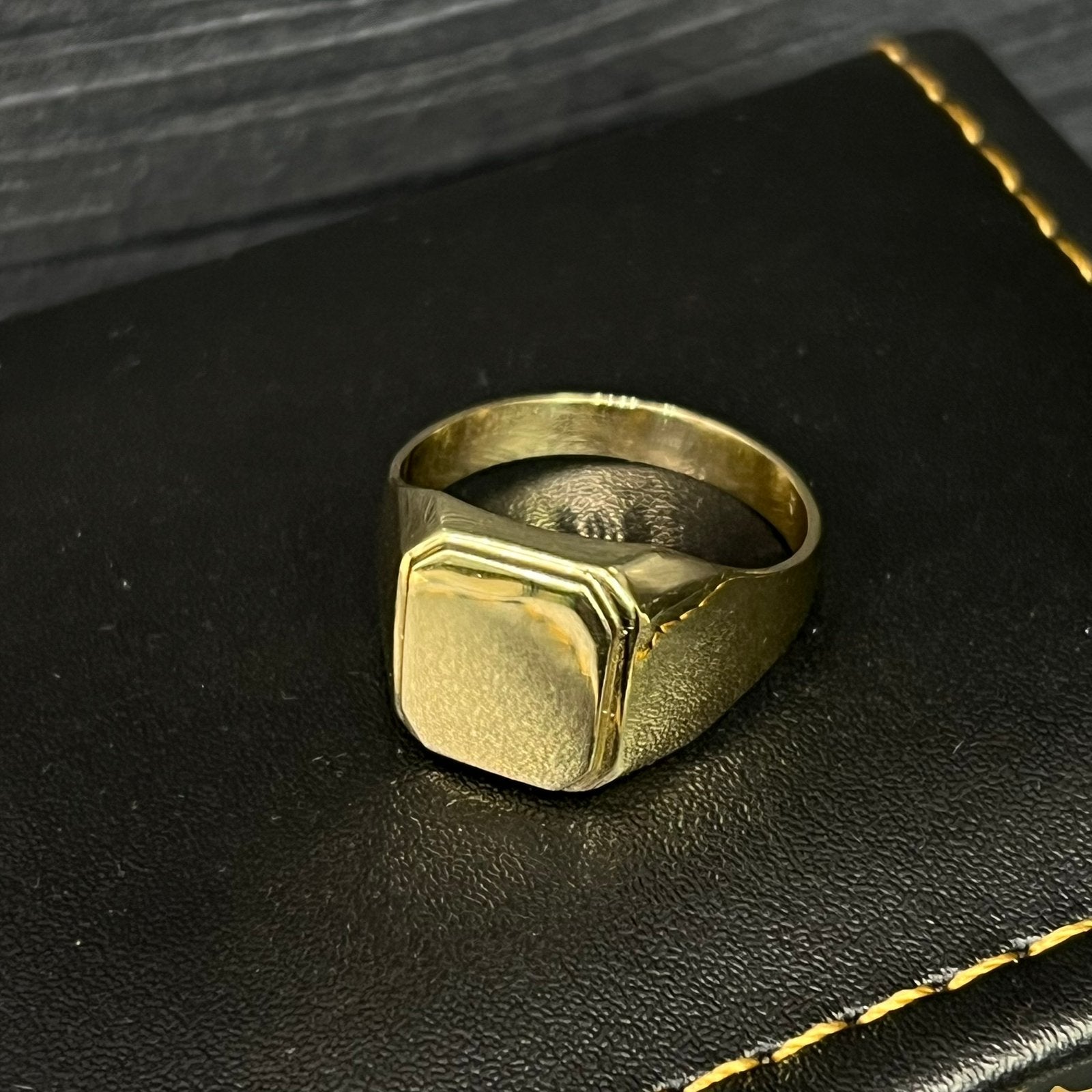 14k gouden zegelring prachtig heren ring nieuw, Ophalen of Verzenden, Zo goed als nieuw, Goud, Dame