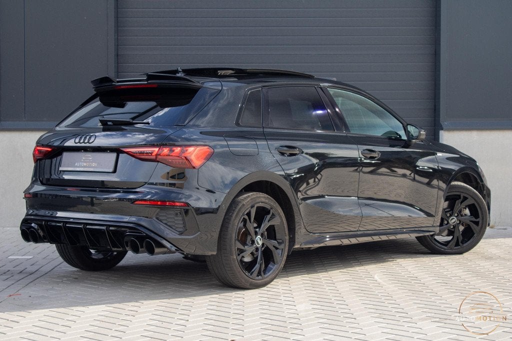 Audi A3 Sportback 40 TFSIe S line RS Bekleding MATRIX PANO M, Auto's, Audi, Stof, Gebruikt, 4 cilinders, Zwart