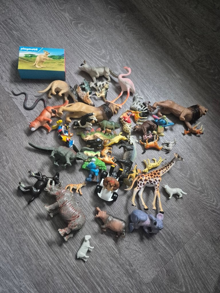 Hele partij speelgoeddieren & doosje Playmobiel Kangaroe, Ophalen of Verzenden, Zo goed als nieuw, Jongen of Meisje