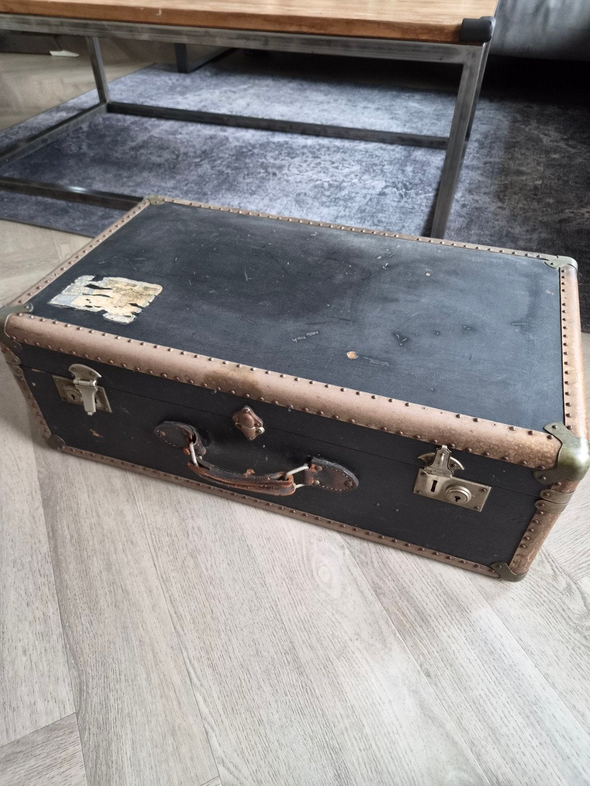 Vintage reiskoffer met origineel hotelbagagelabel - '30/'40, Ophalen, Gebruikt