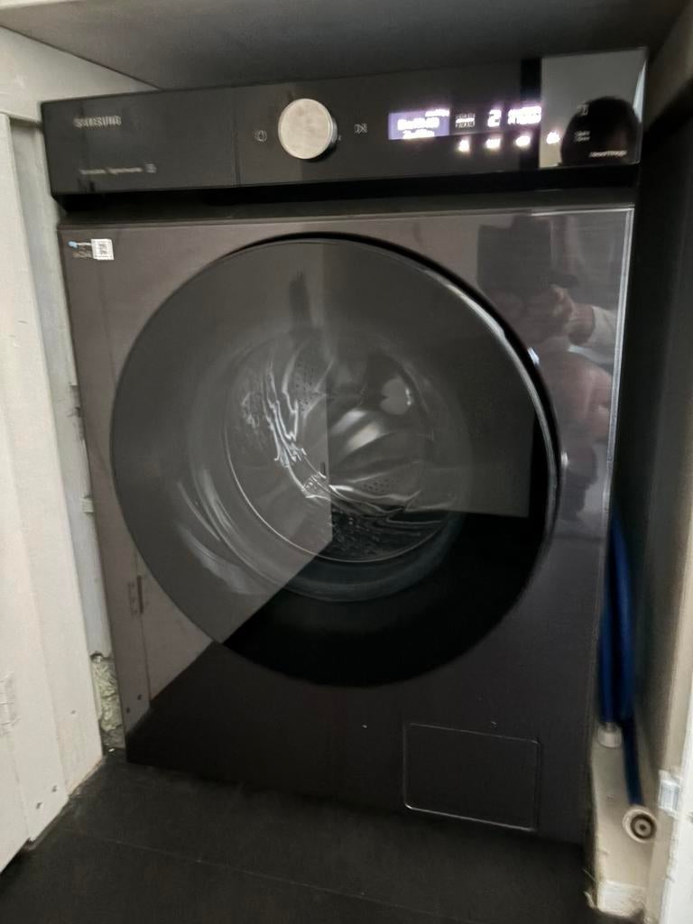Te koop zwarte Samung wasmachine, Witgoed en Apparatuur, Wasmachines, Ophalen, 1200 tot 1600 toeren, 10 kg of meer, Zo goed als nieuw