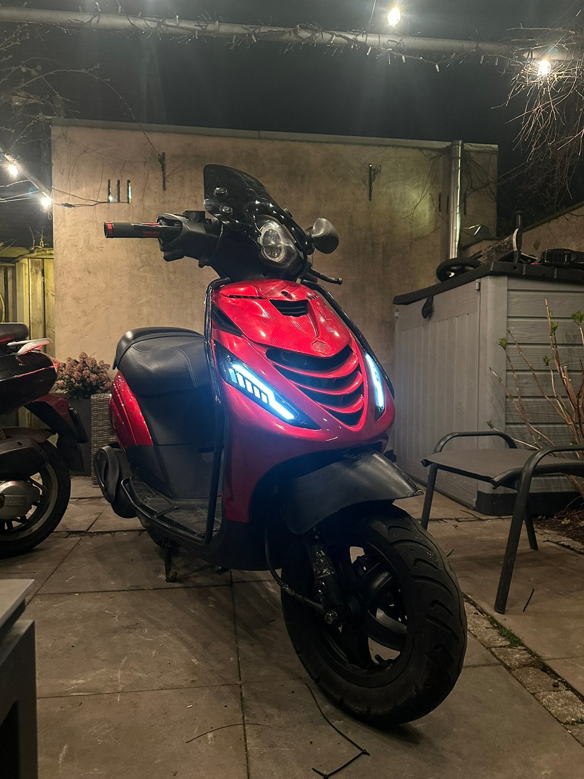 Piaggio zip 4 takt-2007, Fietsen en Brommers, Scooters | Piaggio, Ophalen, Zo goed als nieuw, Benzine, Zip