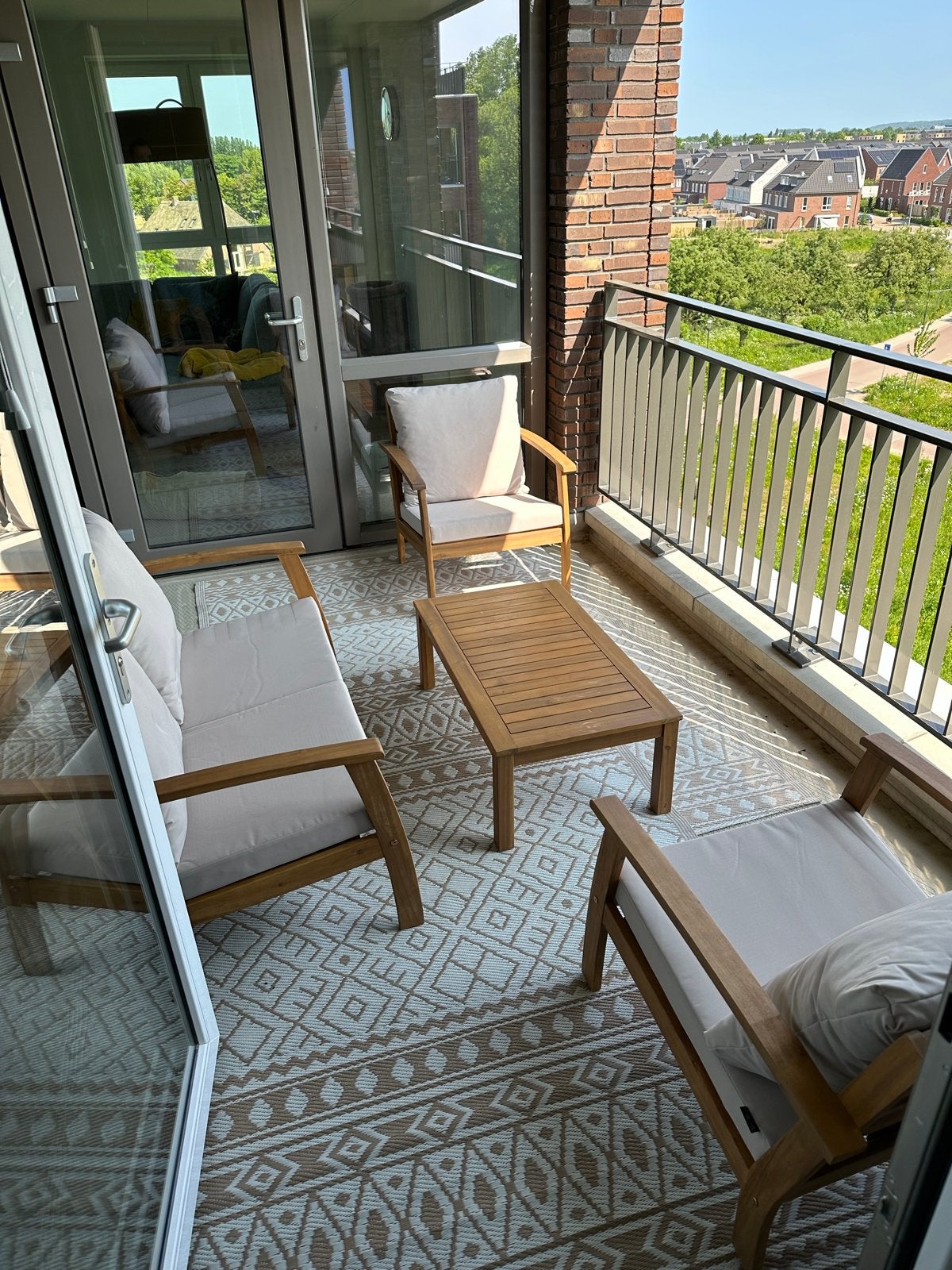 Houten loungeset met 4 zitplaatsen en tafeltje - gebruikt, Tuin en Terras, Ophalen, 4 zitplaatsen, Gebruikt, Loungeset