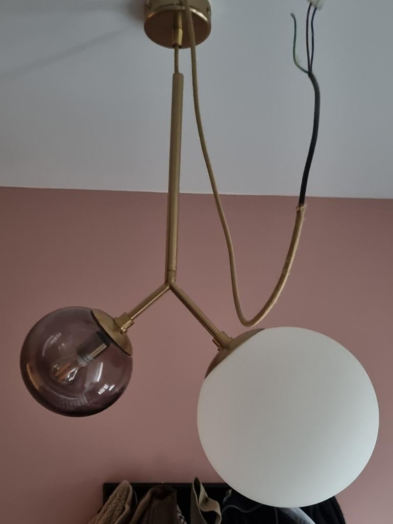 Messing plafondlamp met 2 glazen bollen, Ophalen, Zo goed als nieuw, Glas