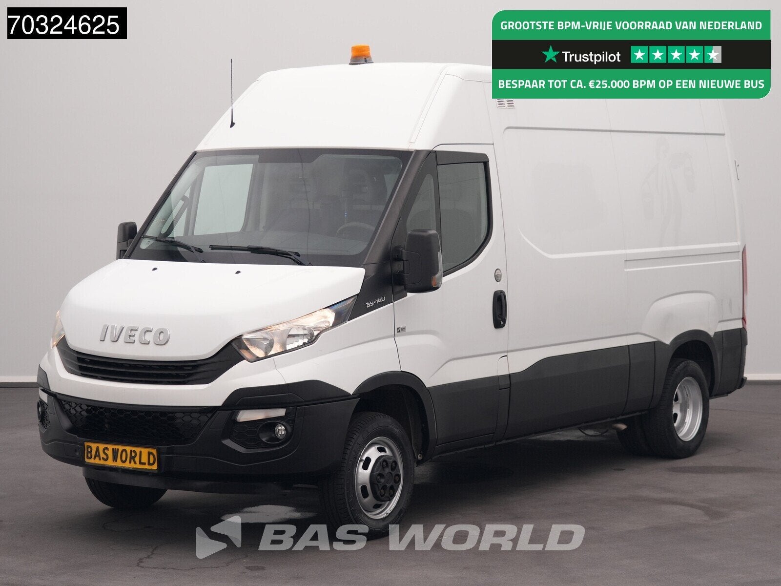Iveco Daily 35C14 Dubbellucht L2H2 3,5t Trekhaak Airco Cruis, Auto's, Bestelauto's, Gebruikt, Euro 6, Iveco, Wit