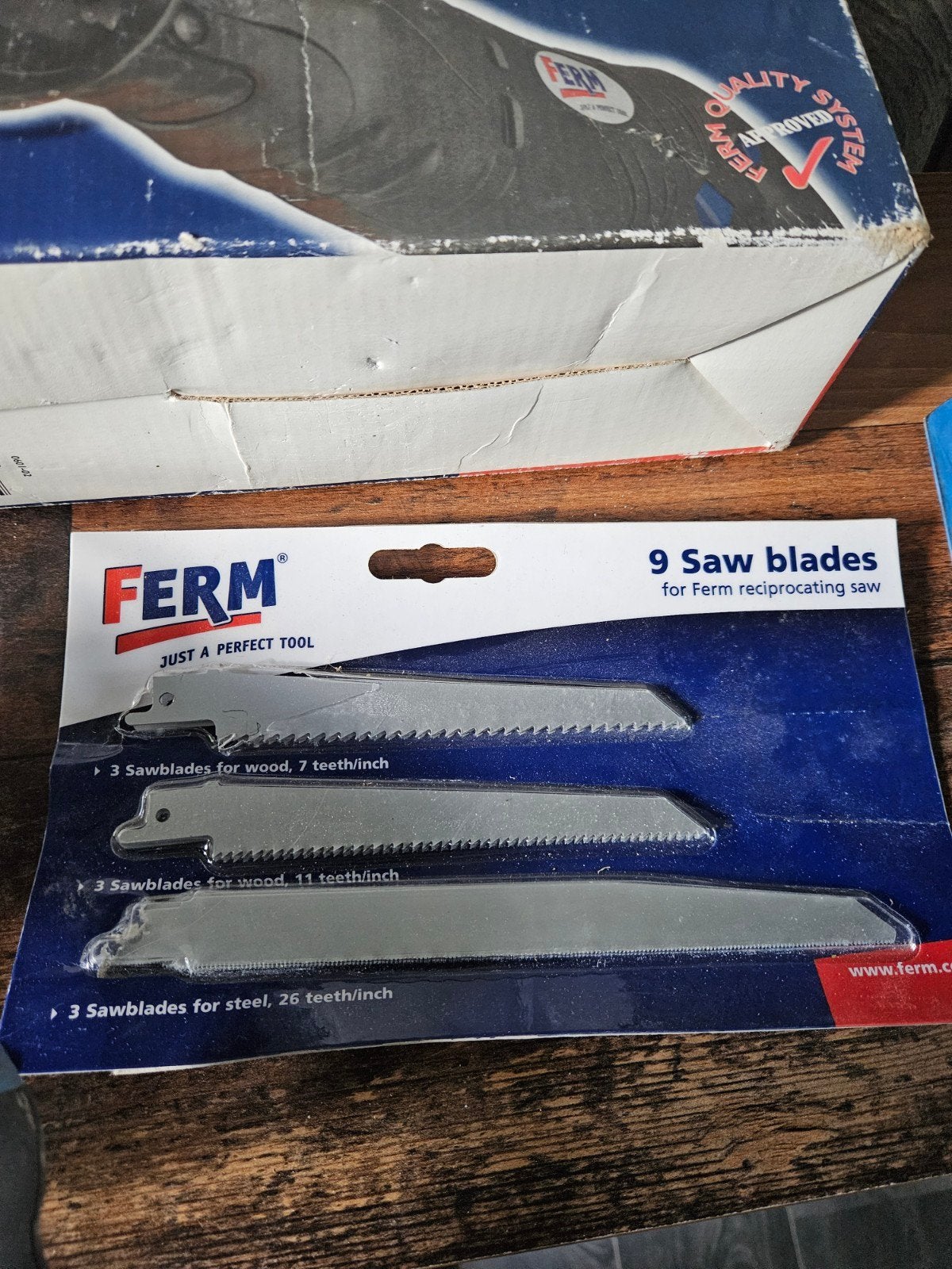 Ferm Reciprozaag FRS-600D met nieuwe zaagbladen, Gebruikt, 70 mm of meer, 600 tot 1200 watt, Ophalen of Verzenden
