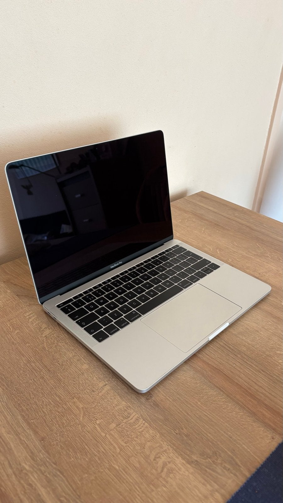 MacBook Pro 13 inch  A1708 (defect), Computers en Software, Apple Macbooks, Qwerty, 13 inch, Zo goed als nieuw, Onbekend