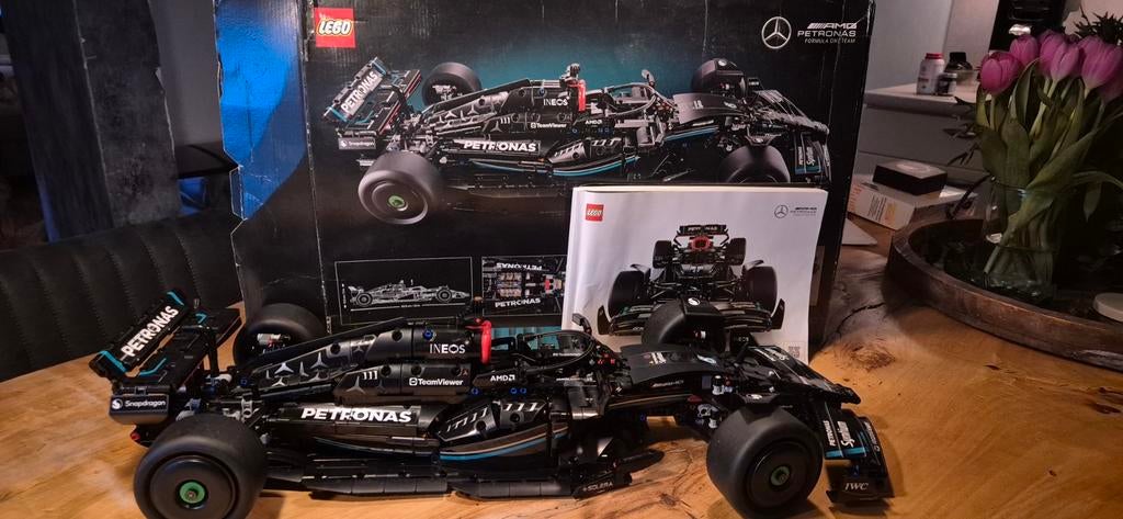 LEGO Technic Mercedes-AMG F1 W14 E Performance, Hobby en Vrije tijd, Ophalen