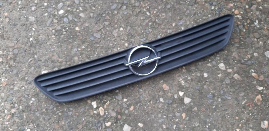 Gril in de motorkap Astra G, Ophalen of Verzenden