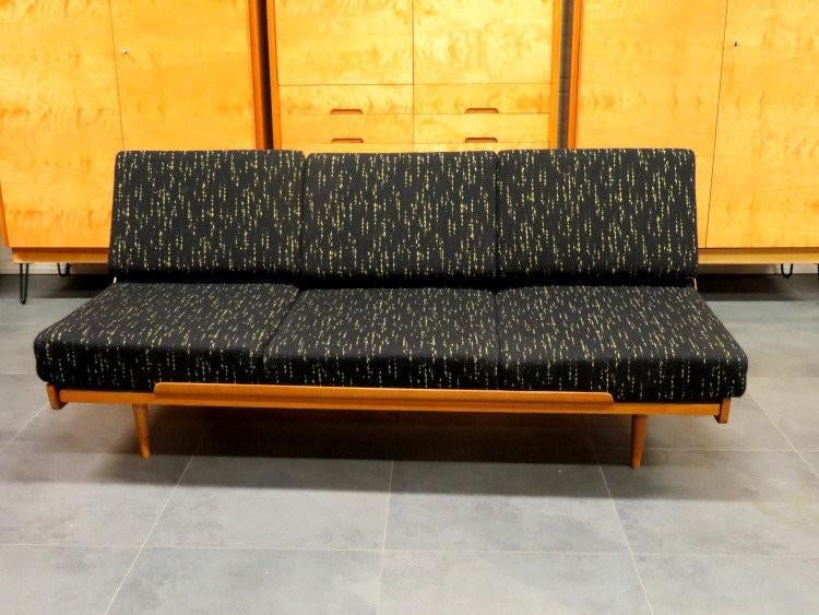 2 Persoons 1960 Sofa Daybed uitschuifbaar tot 200x130cm., Huis en Inrichting, Banken | Sofa's en Chaises Longues, Gebruikt, Tweepersoons