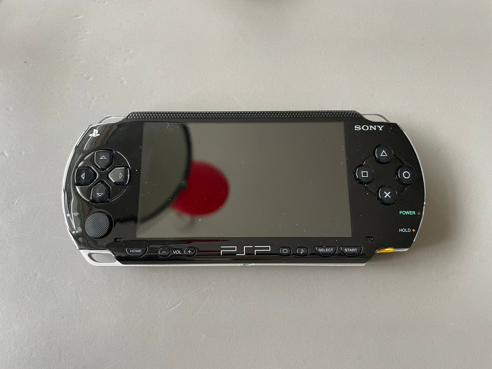 PlayStation Portable PSP-1004 met toebehoren, Spelcomputers en Games, Spelcomputers | Sony PSP, Ophalen of Verzenden, Zo goed als nieuw