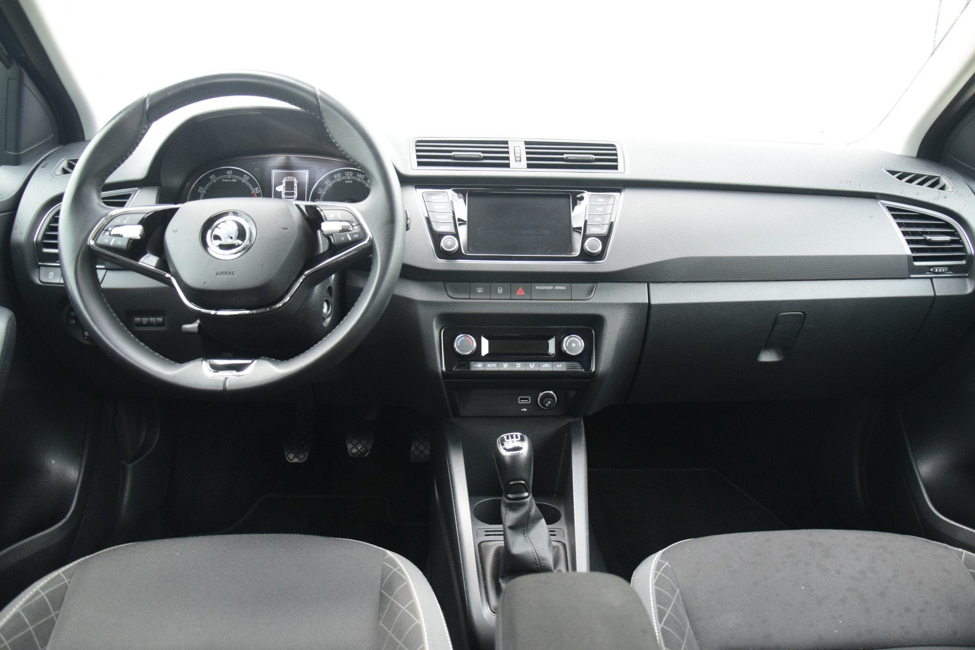 Skoda Fabia Combi 1.0 TSI Ambition Navi/Carplay Ecc Cruise P, Auto's, Voorwielaandrijving, Stof, Gebruikt, 1036 kg