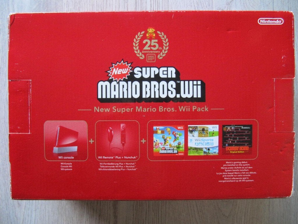 SUPER MARIO BROS wii 25th Anniversary Limited Edition, Spelcomputers en Games, Ophalen of Verzenden, Zo goed als nieuw, Met 2 controllers
