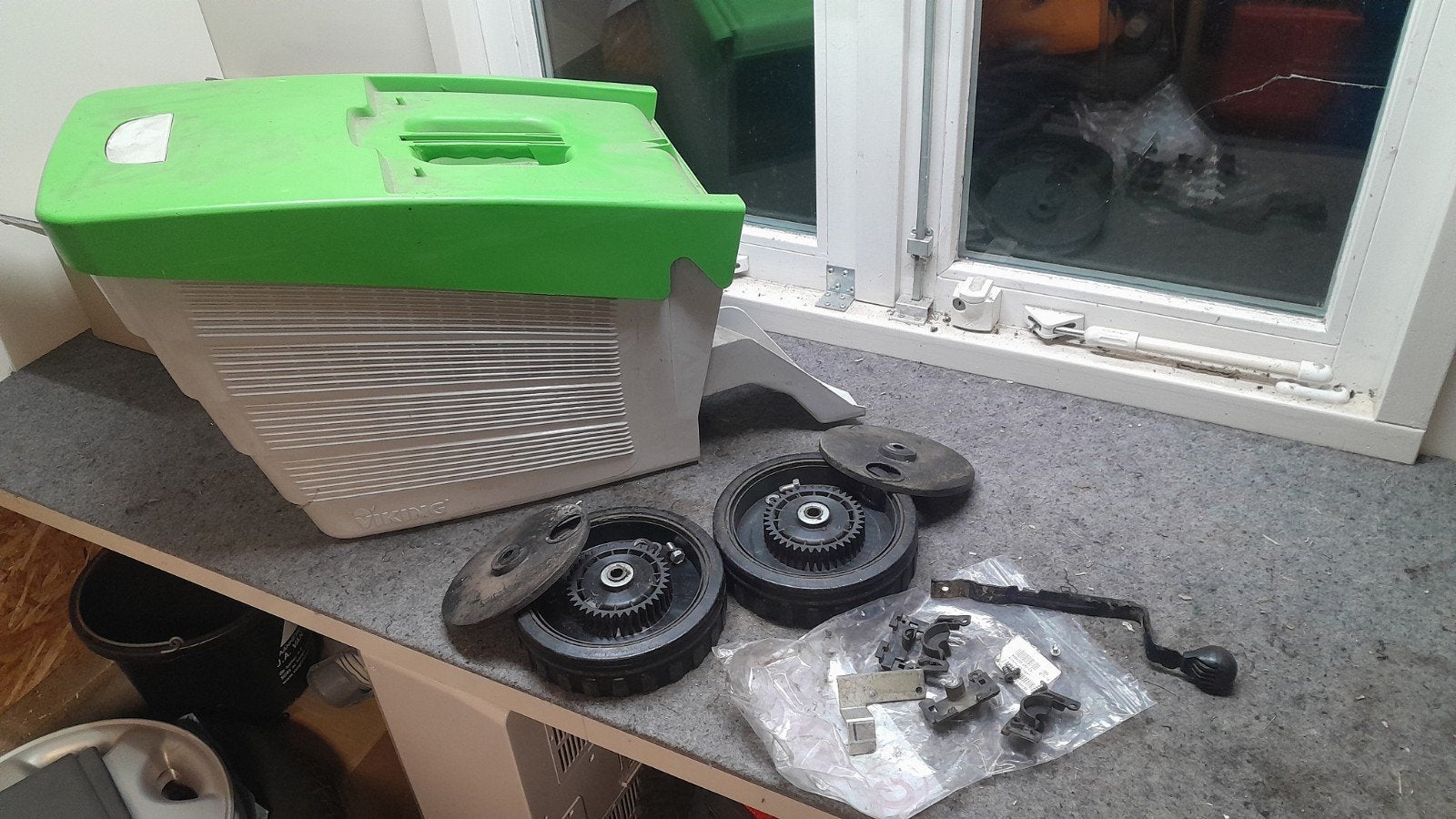 grasmaaier opvangbak onderdelen wielen stihl viking maaier, Tuin en Terras, Cirkelmaaier, Ophalen of Verzenden, 50 cm of meer