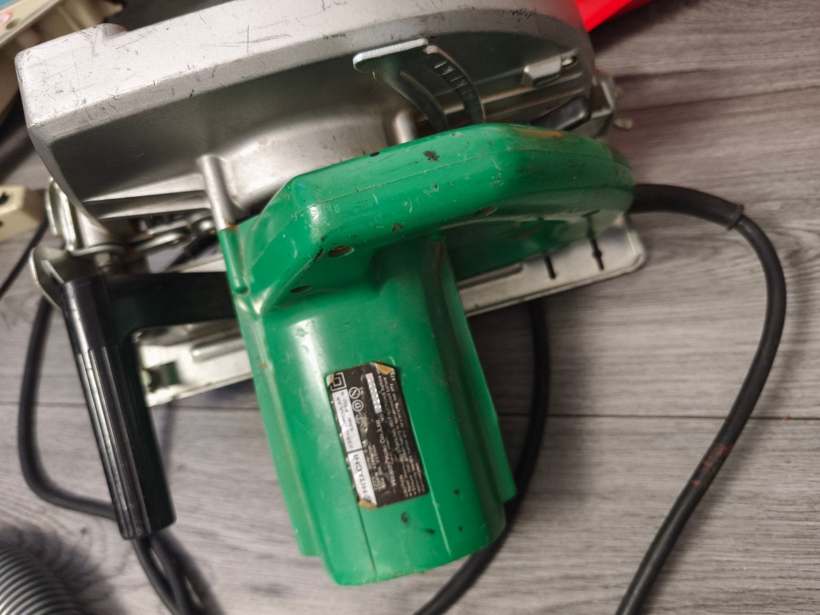 Hitachi Cirkelzaag 235mm - Krachtige Zaagmachine, Doe-het-zelf en Verbouw, Gereedschap | Zaagmachines, Ophalen of Verzenden