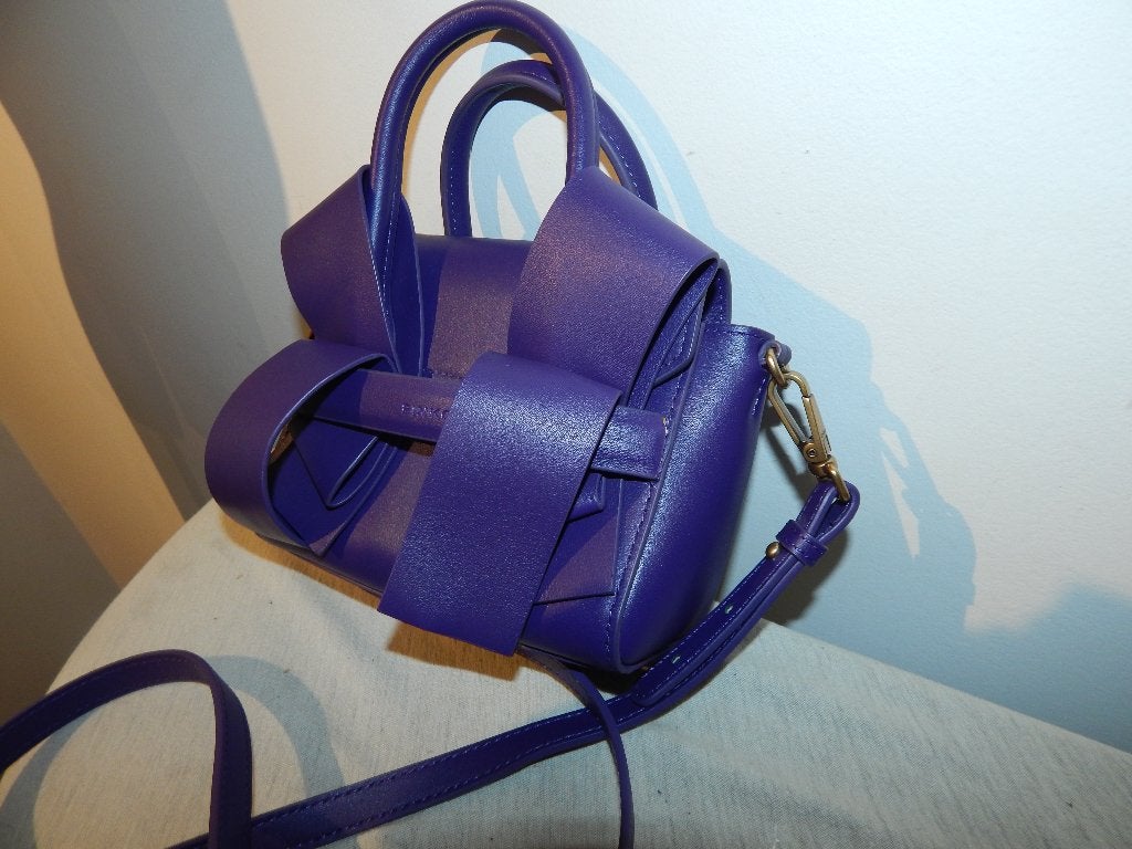 Pinko paarse schouder tas apart model banden voorkant, Sieraden, Tassen en Uiterlijk, Verzenden, Gebruikt, Paars, Schoudertasje