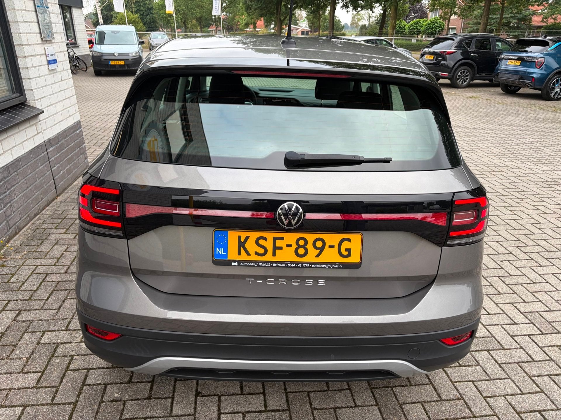 Volkswagen T-CROSS 1.0 TSI Life / Carplay / Airco / Add. Cru, Dealer onderhouden, Gebruikt, 95 pk, Bedrijf