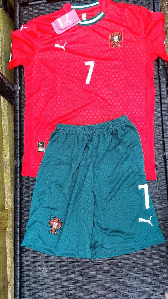 Voetbaltenue kind Ronaldo, Ophalen of Verzenden, Nieuw, Puma, Jongen
