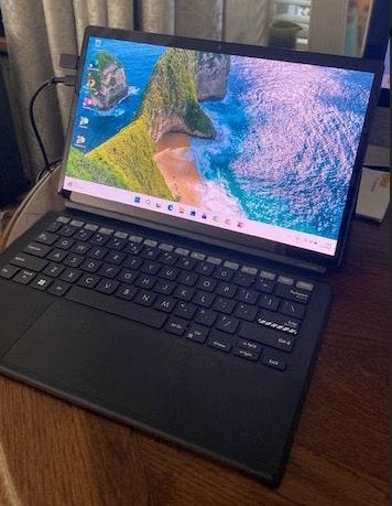 Uitstekende Asus tablet T3300 K + Windows 11 + Office, 13 inch of meer, Asus, Ophalen of Verzenden, Zo goed als nieuw