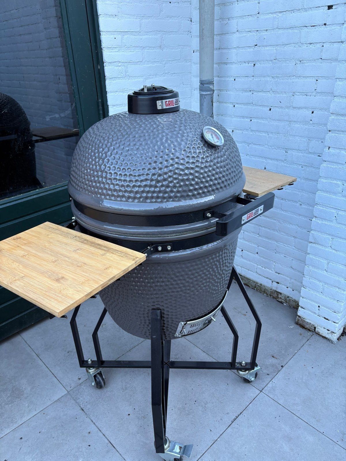 Grill Guru Large Kamado met complete accessoire set, Ophalen, Zo goed als nieuw