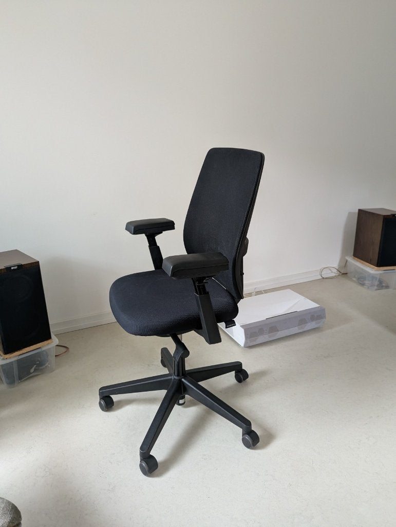 Haworth Very (Comforto 62) Task Chair