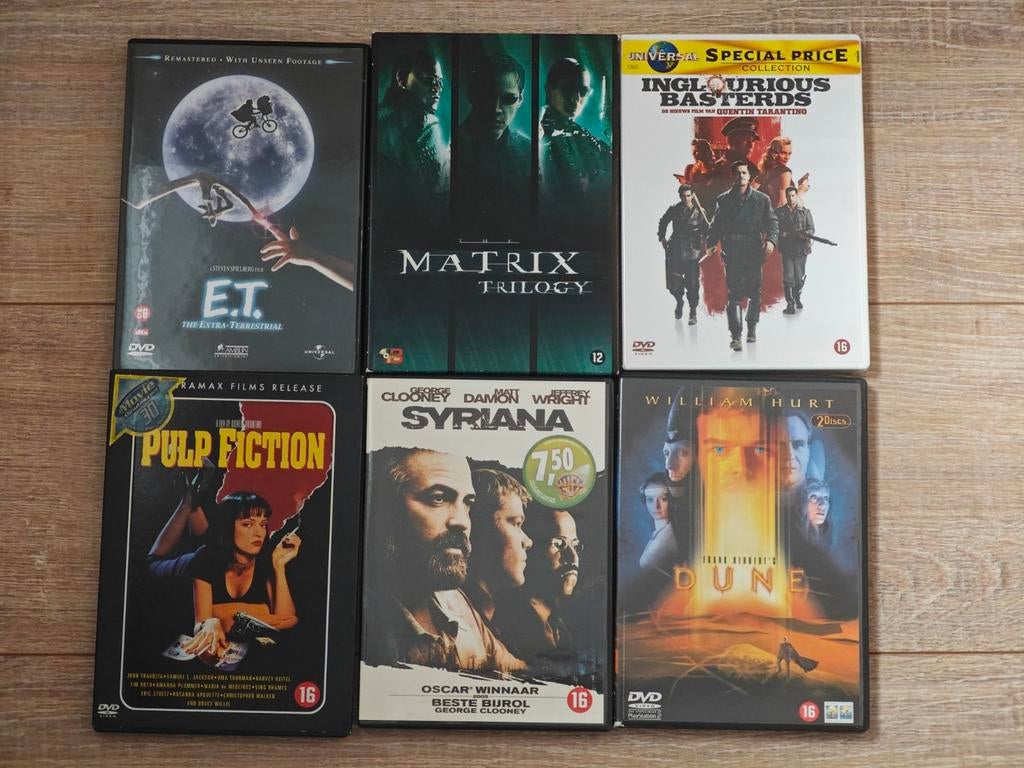 Set van bekende films (Matrix, E.T., pulp fiction enz.), Vanaf 16 jaar, Ophalen of Verzenden, Zo goed als nieuw