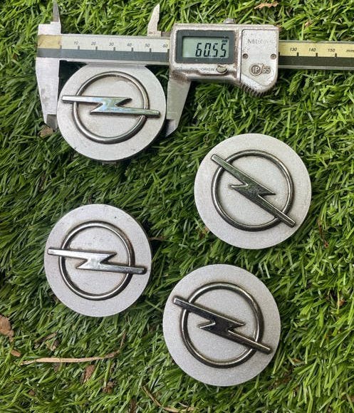 Set van 4 opel  Velgdoppen - 60.5mm zilvergrijs, Auto diversen, Ophalen of Verzenden, Gebruikt
