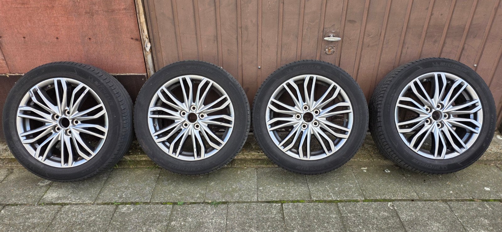 Originele Toyota 18 inch velgen met Michelin zomerbanden, Ophalen, 18 inch, Gebruikt, Banden en Velgen