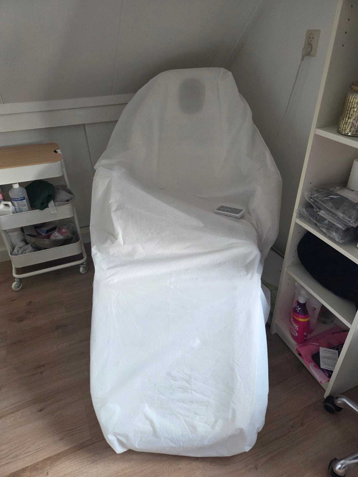 Elektrische pedicure stoel, Ophalen