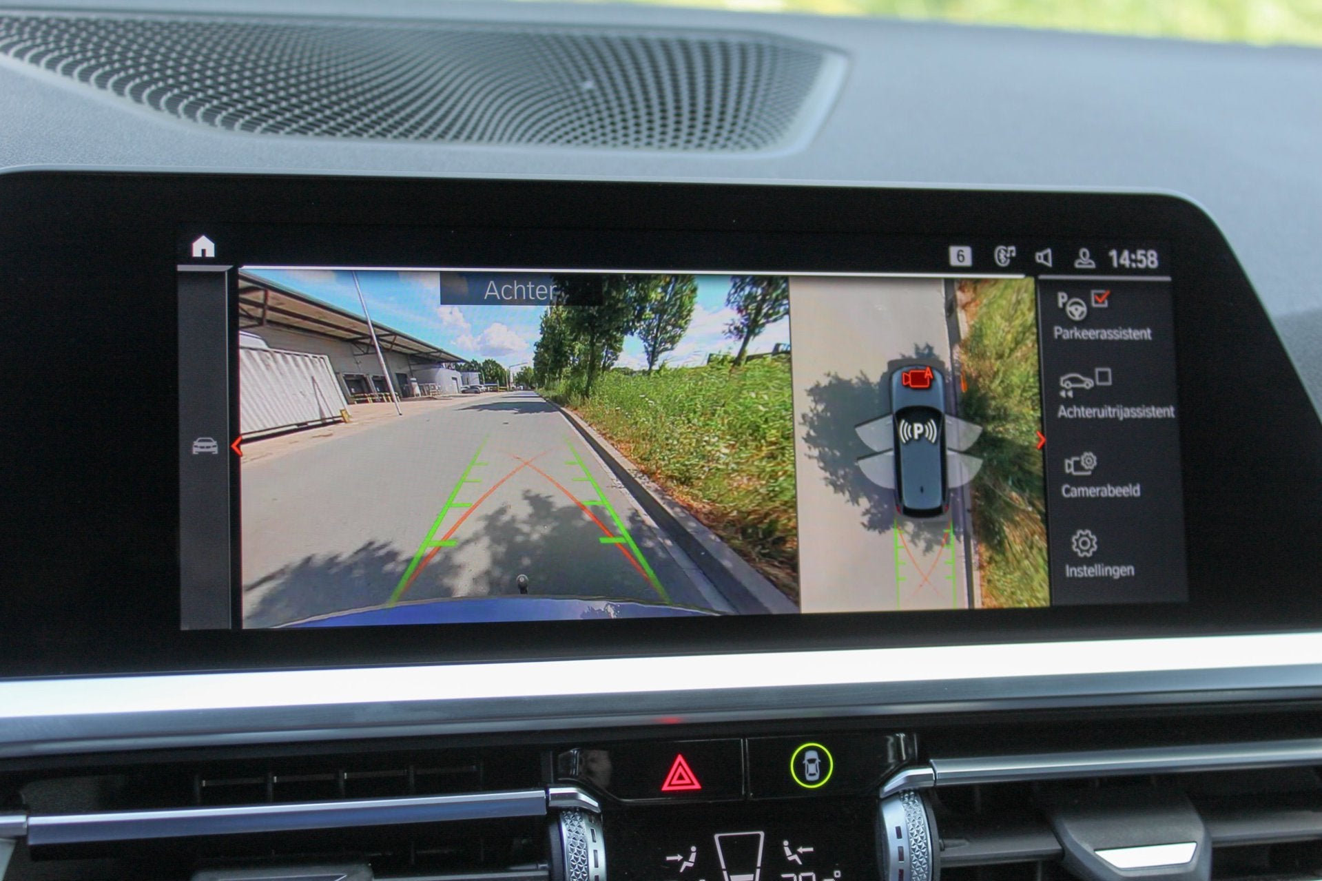 Foto 15 van BMW 3-serie Touring 330e xDrive High Executive - trekhaak -