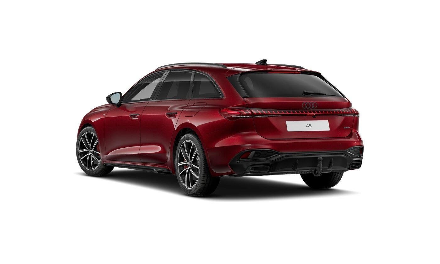 Audi A5 Avant e-hybrid 367PK quattro S edition Competition |, Auto's, Automatische klimaatregeling, Gebruikt, 4 cilinders, 150 min
