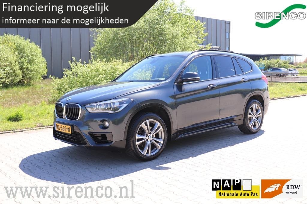 BMW X1 sDrive18i High Executive | leder memory seat met stoe, Auto's, BMW, Gebruikt, Euro 6, 3 cilinders, 1405 kg