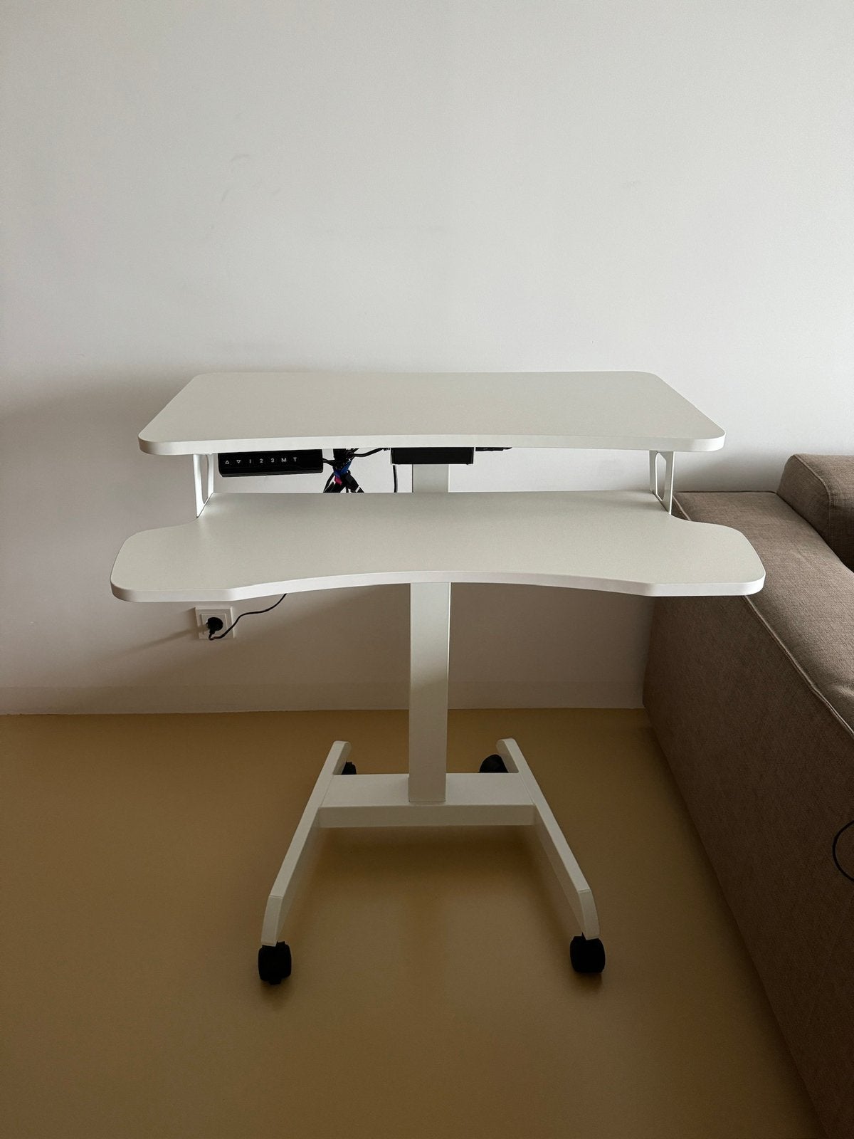 UPdesk High Electric | Small Sit-Stand Desk properties, Ophalen, Gebruikt