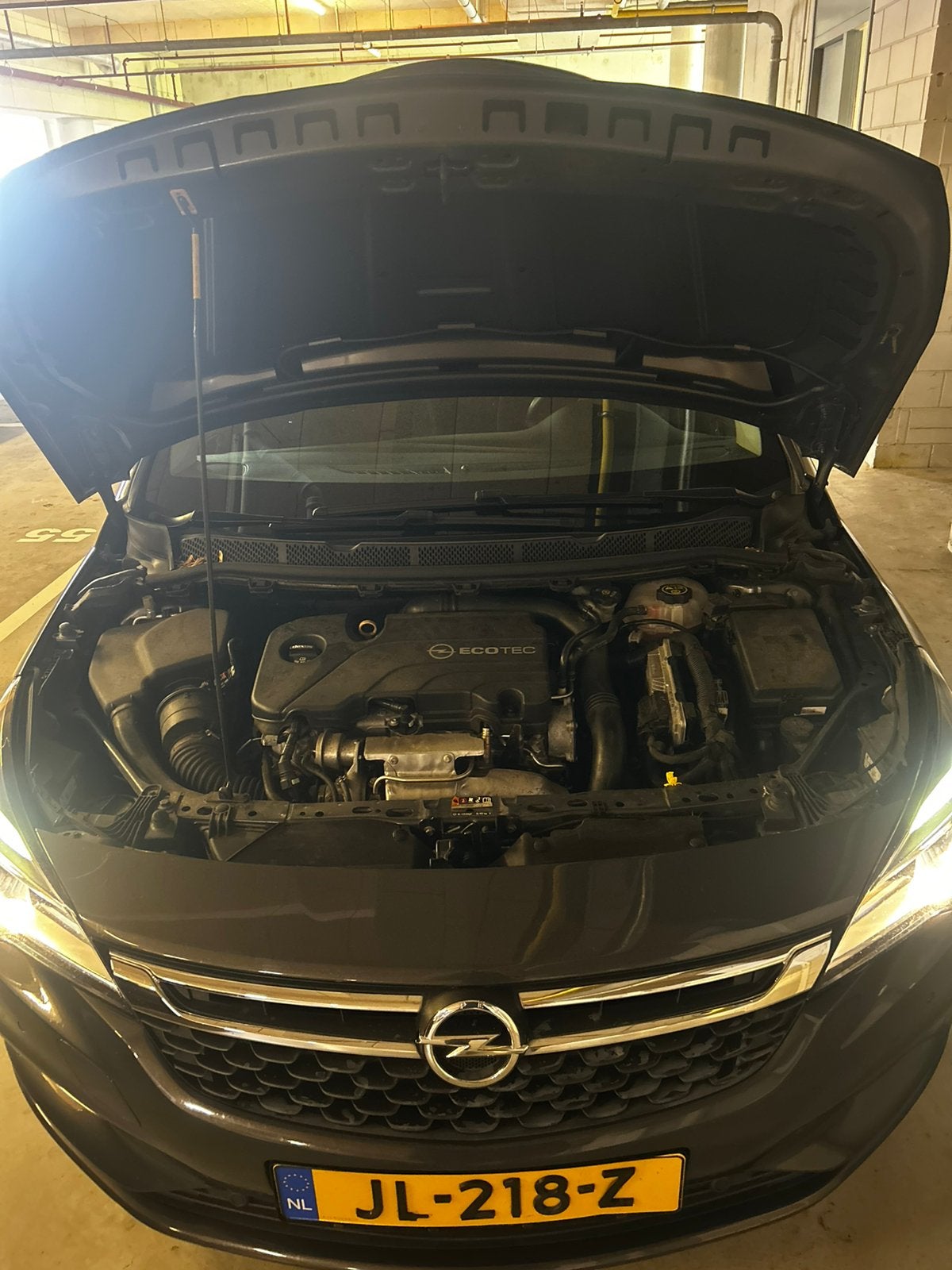 Foto 10 van Opel Astra 1.4 Turbo 5D 2016 Grijs| Carplay|