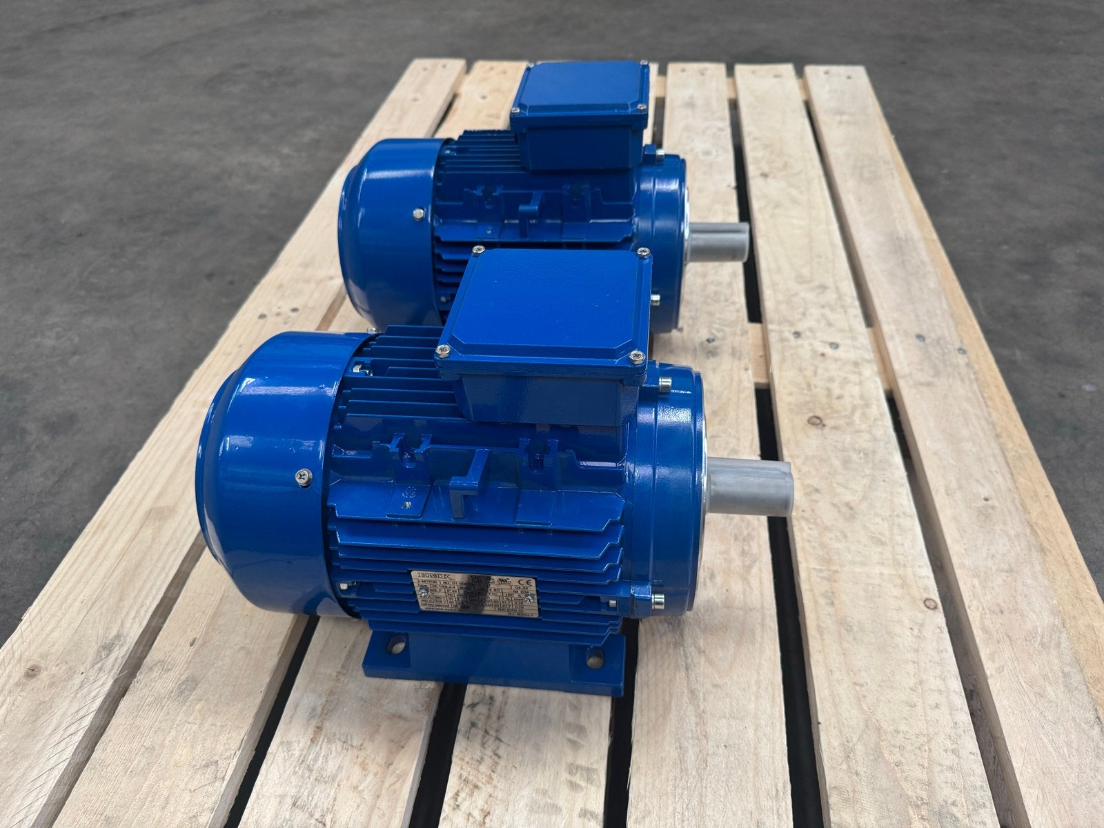 EMIK 3-fase Elektromotor T3A 100L2-4, 3 kW, 1450 rpm, Doe-het-zelf en Verbouw, Motoren, Ophalen, Zo goed als nieuw, Elektromotor