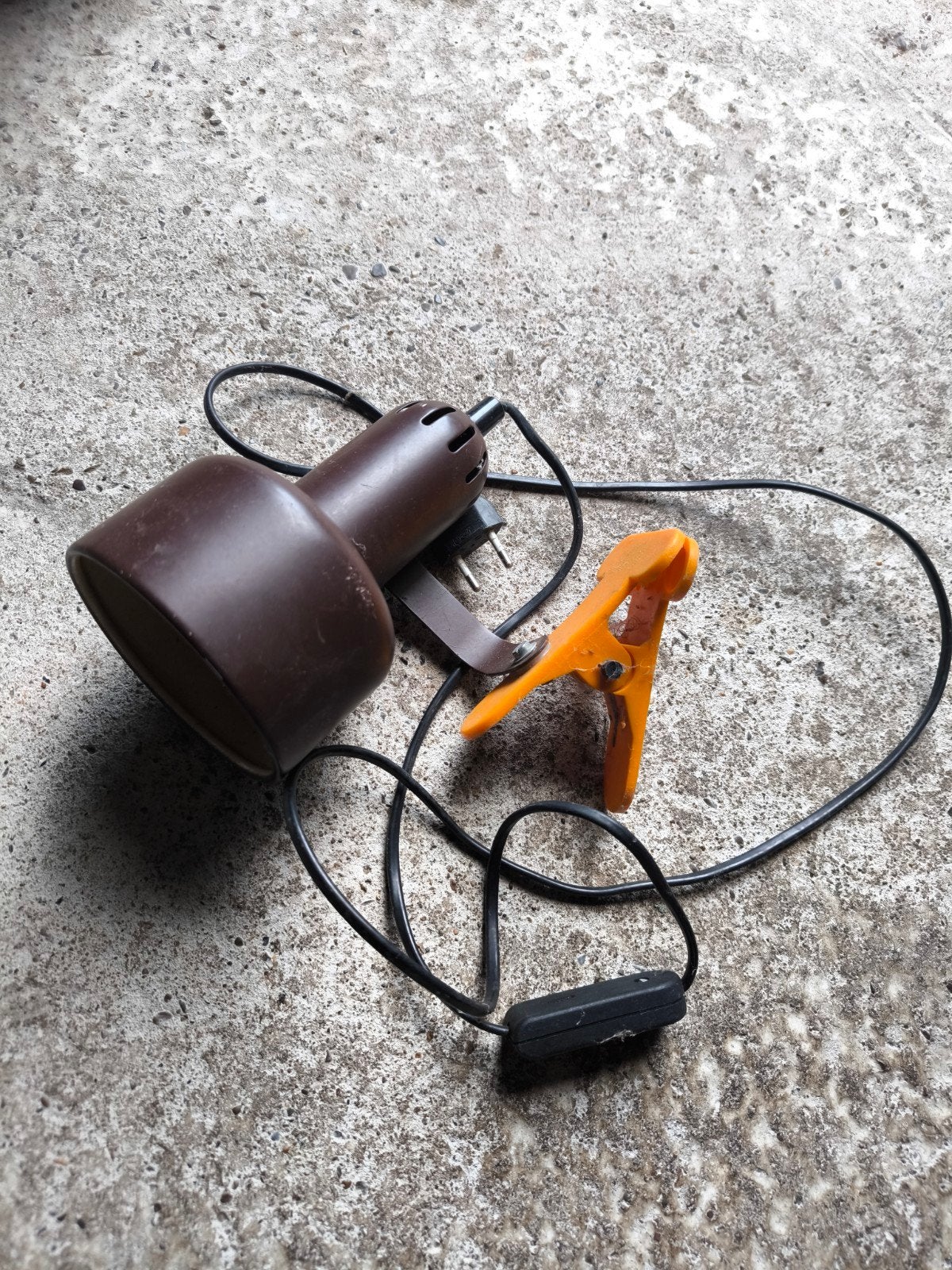 Vintage Bruine Klemlamp met Schakelaar, Overige merken, Gebruikt, Kunststof, E27 (groot)