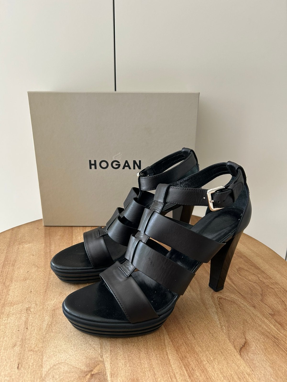 Zwarte hakken van Hogan mt.41, Zwart, Ophalen of Verzenden, Zo goed als nieuw, Schoenen met hoge hakken