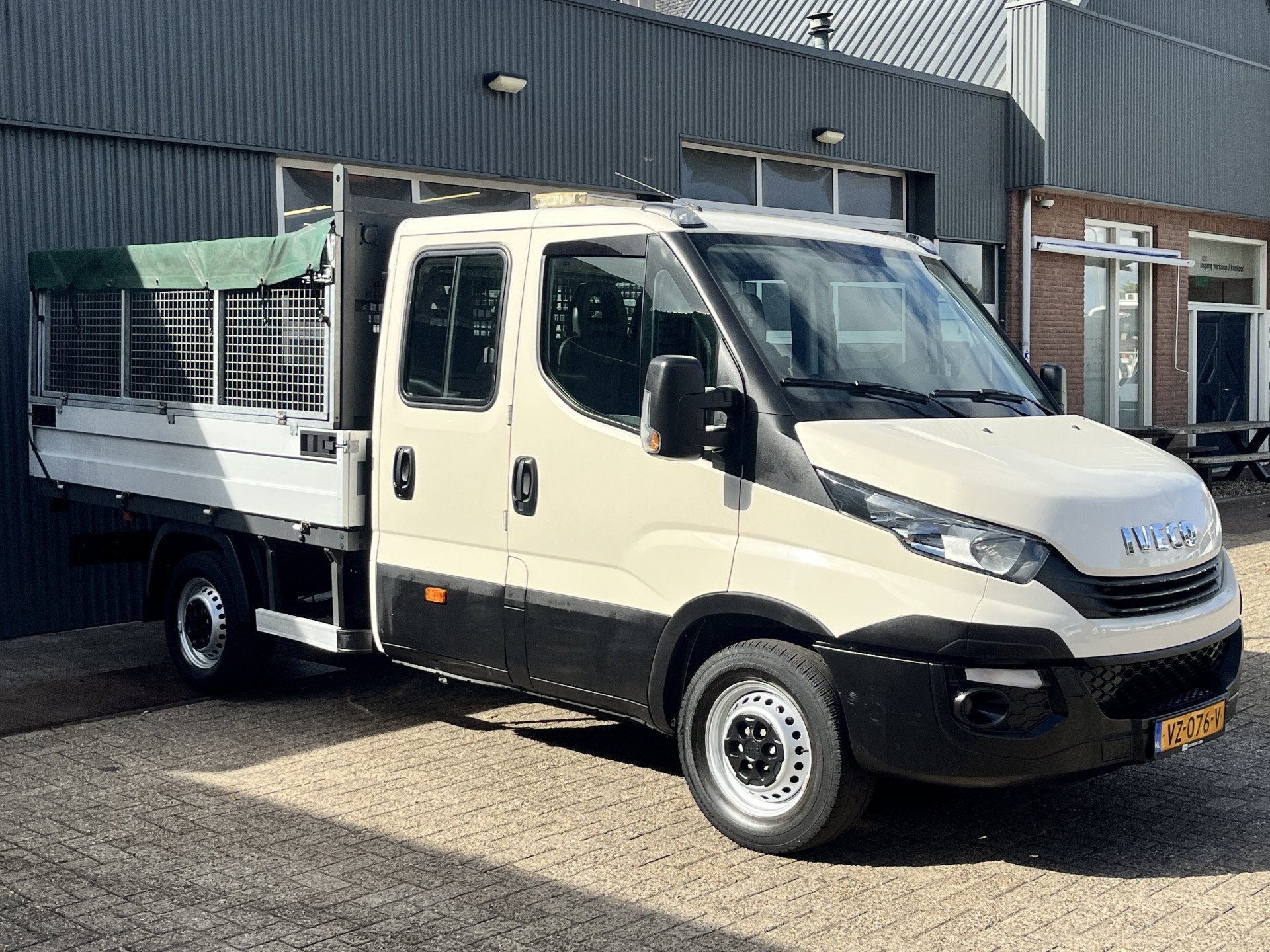 Iveco Daily 35S12D 2.3 345 Euro 6 Trekgewicht 3500kg 6 perso, Auto's, Achterwielaandrijving, Iveco, 116 pk, Wit
