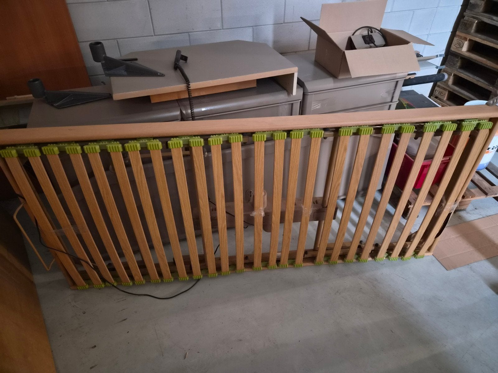 Verstelbare lattenbodem met afstandsbediening, Ophalen, 90 cm, Eenpersoons, Bruin