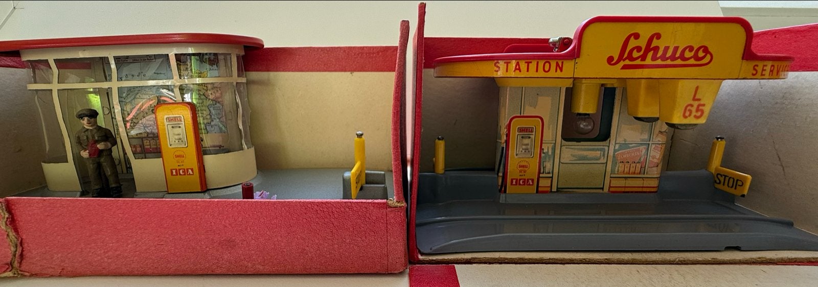 Schuco Varianto Tankstelle 3054 & 3055, Antiek en Kunst, Ophalen of Verzenden