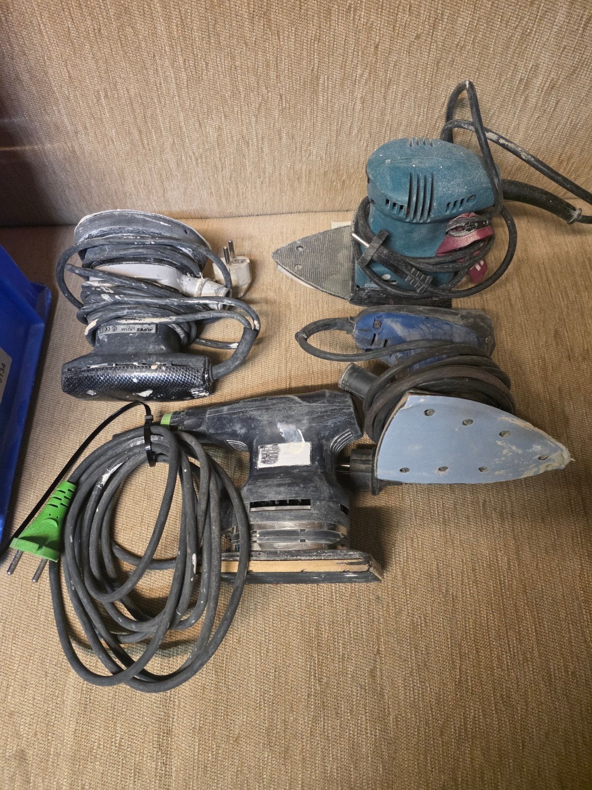 Diverse schuurmachines met schuurpapier, Ophalen of Verzenden, Gebruikt, Minder dan 600 watt, Vlakschuurmachine