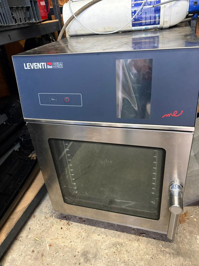 Leventi slim oven, Ophalen, Zo goed als nieuw, Minder dan 45 cm