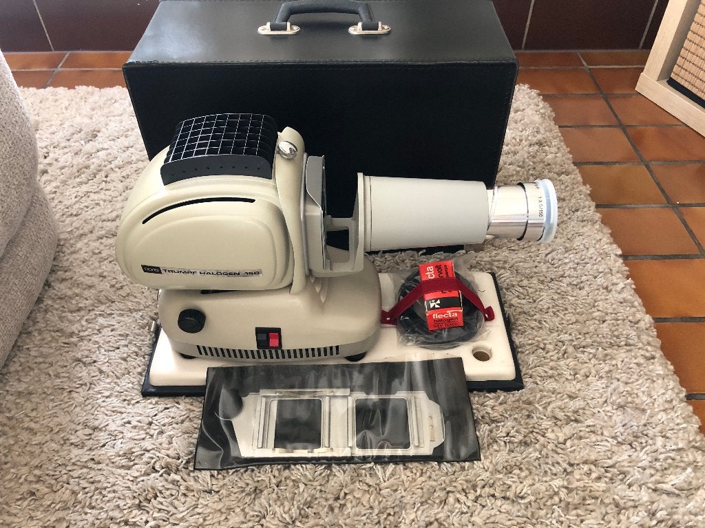 Vintage dia apparatuur, Audio, Tv en Foto, Diaprojectors, Ophalen, Met scherm