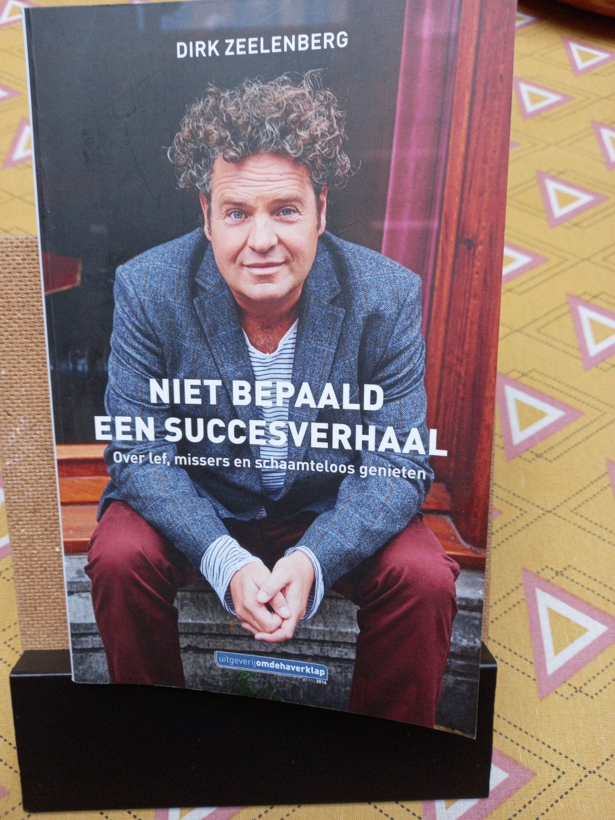 Niet bepaald een succesverhaal van Dirk Zeelenberg., Gelezen, Overige, Ophalen of Verzenden, Dirk Zeelenberg.